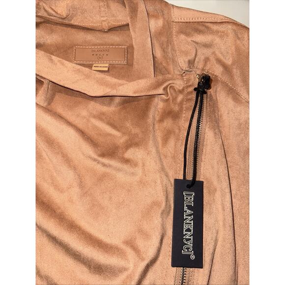 NWT BLANKNYC Honeycomb Faux Suede Drape Front Moto Jacket – Size M - Picture 3 of 7